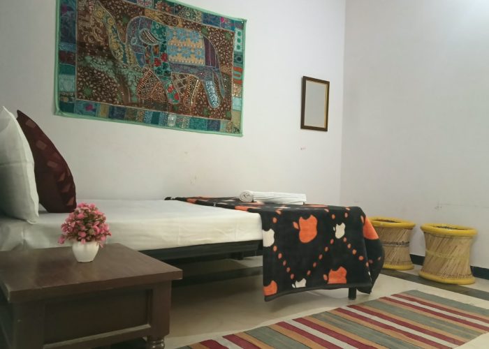 Deluxe Room (2)