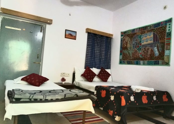Deluxe Room (4)